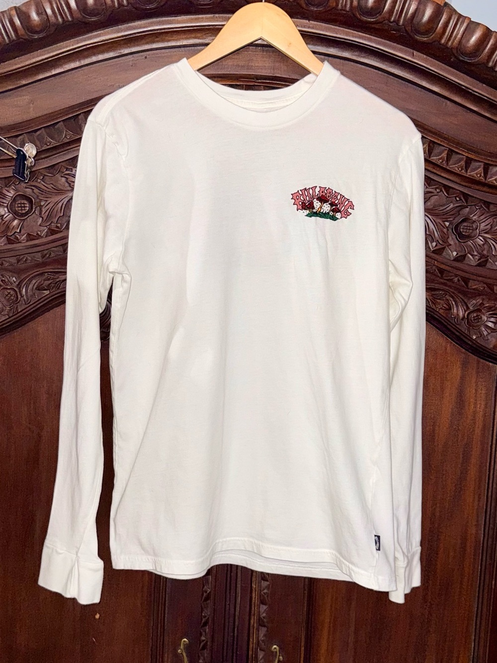 Billabong Men’s Medium Mushroom Graphic Long Sleeve T-Shirt Cream
